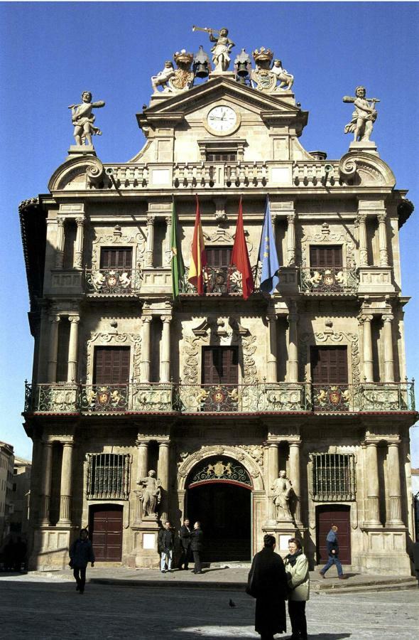 Trampantojo Apartamento En El Corazon De Pamplona Leilighet Eksteriør bilde