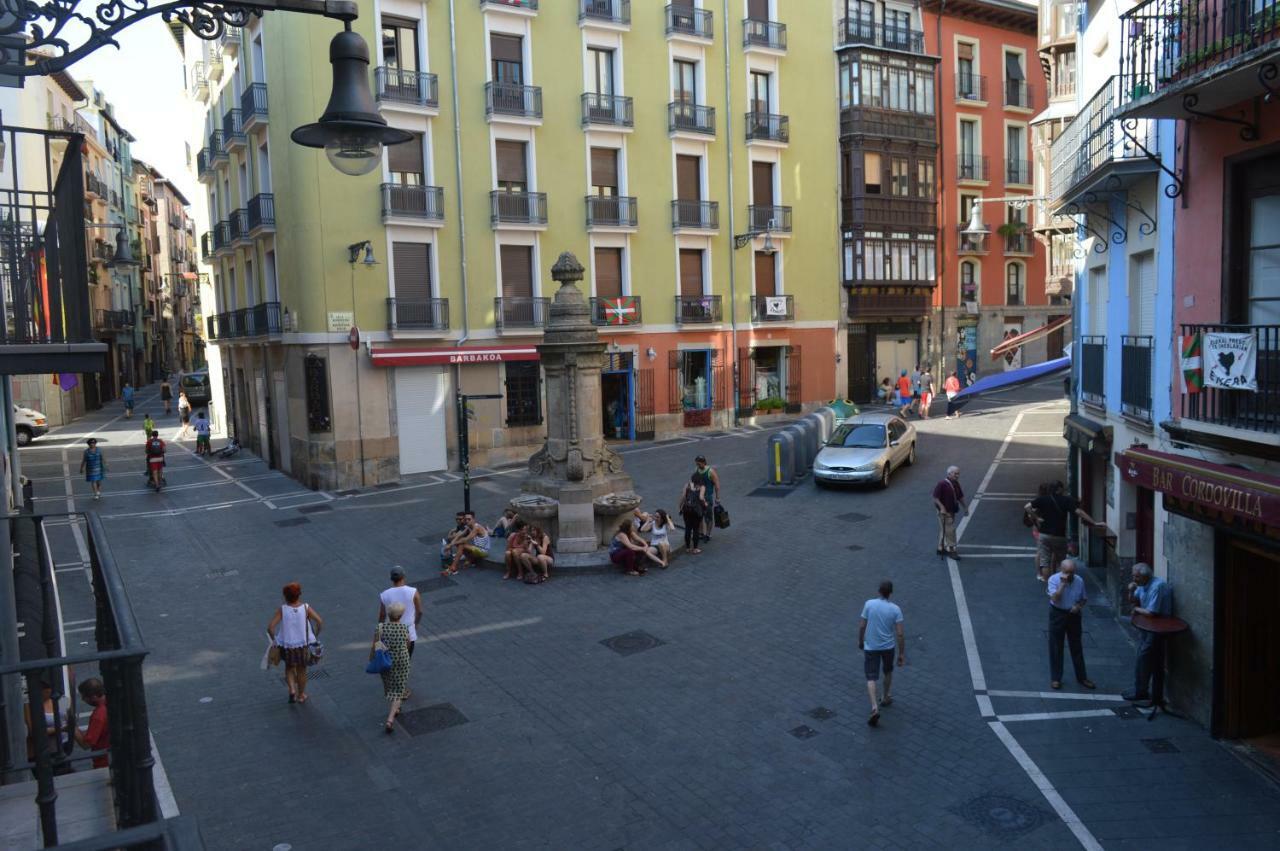 Trampantojo Apartamento En El Corazon De Pamplona Leilighet Eksteriør bilde